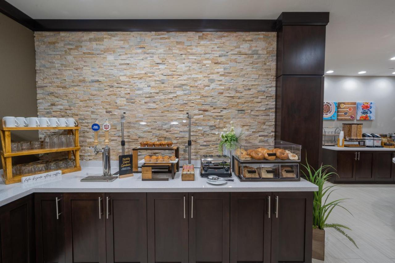 Staybridge Suites Houston East - Baytown By Ihg Екстериор снимка